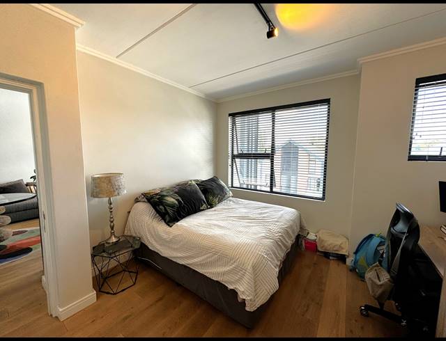 1 BEDROOM APARTMENT FOR SALE IN SANDRINGHAM
